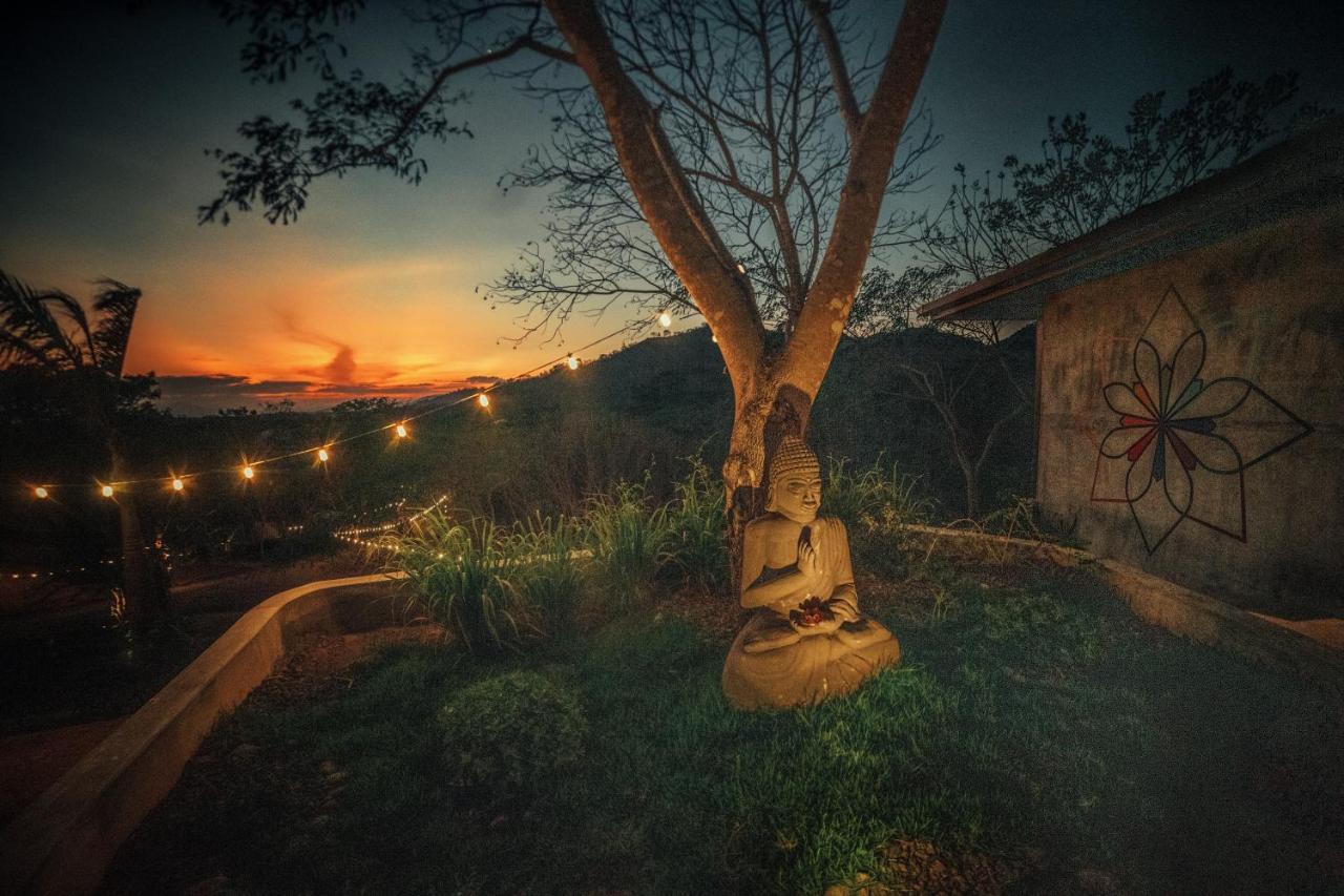 Alaya Yoga & Surf & Retreat Hotel Playa Venao Exterior photo